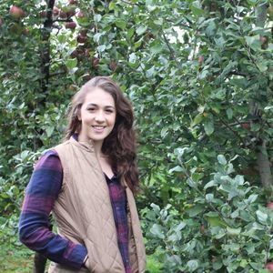 Meet your Posher, Danielle